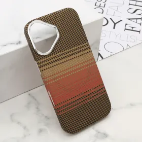Futrola - maska UrbanMesh MagSafe za iPhone 16 (6.1) DZ05 (MS).