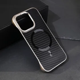 Futrola - maska Magsafe Carbon za iPhone 16 Pro 6.3 crna.