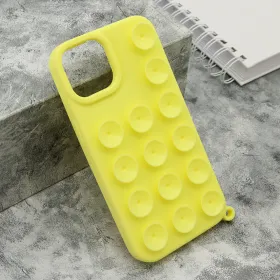 Futrola - maska OCTOBUDDY za iPhone 15 (6.1) zuta (MS).