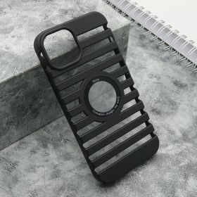 Futrola - maska LINES LOGO CUT za iPhone 13 (6.1) crna (MS).