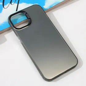 Futrola - maska providna za iPhone 15 6.1 crna.