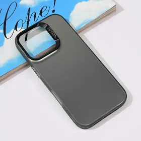 Futrola - maska providna za iPhone 16 Pro 6.3 crna.