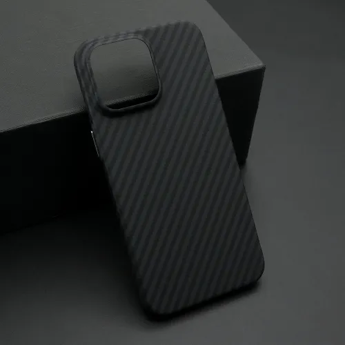 Futrola - maska CARBON STRIPES za iPhone 15 Pro Max (6.7) crna (MS).