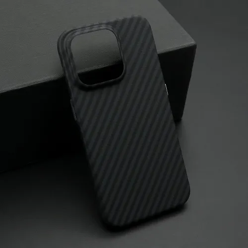 Futrola - maska CARBON STRIPES za iPhone 15 Pro (6.1) crna (MS).