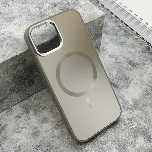 Futrola - maska COLOR METAL MagSafe za iPhone 15 (6.1) srebrna (MS).
