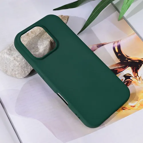 Futrola - maska Teracell Soft Velvet za iPhone 16 Pro 6.3 tamno zelena.