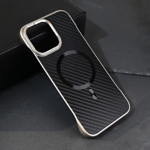 Futrola - maska Magsafe Carbon za iPhone 16 Pro Max 6.9 crna.