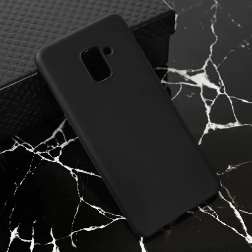 Futrola - maska Teracell Giulietta za Samsung A730F Galaxy A8 Plus 2018 mat crna.