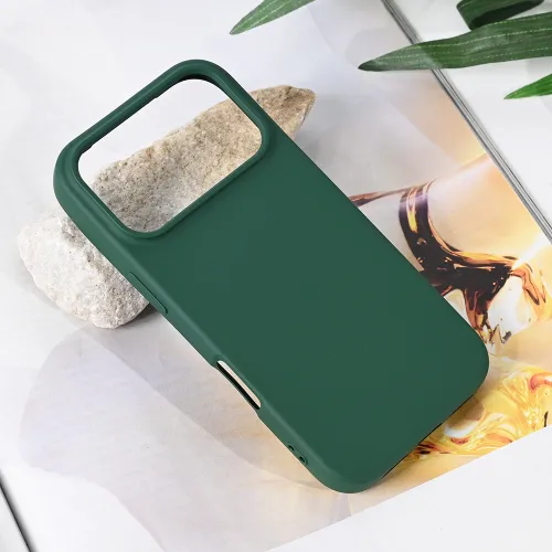 Futrola - maska Teracell Soft Velvet za iPhone 17 Pro 6.3 tamno zelena.