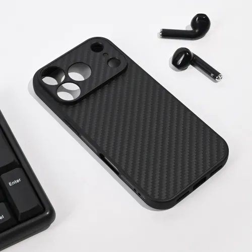 Futrola - maska Carbon fiber za iPhone 17 Pro 6.3 crna.