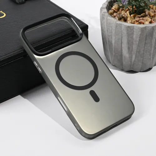 Futrola - maska Magsafe Clear za iPhone 17 Pro Max 6.9 crna.