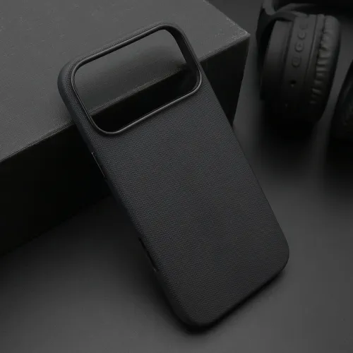 Futrola - maska FROSTED SHIELD MagSafe za iPhone 17 Pro Max (6.9) crna (MS).